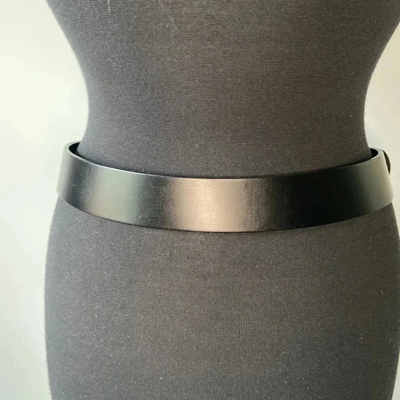 Medike Landes | Black Leather Belt - Picture 4 of 7